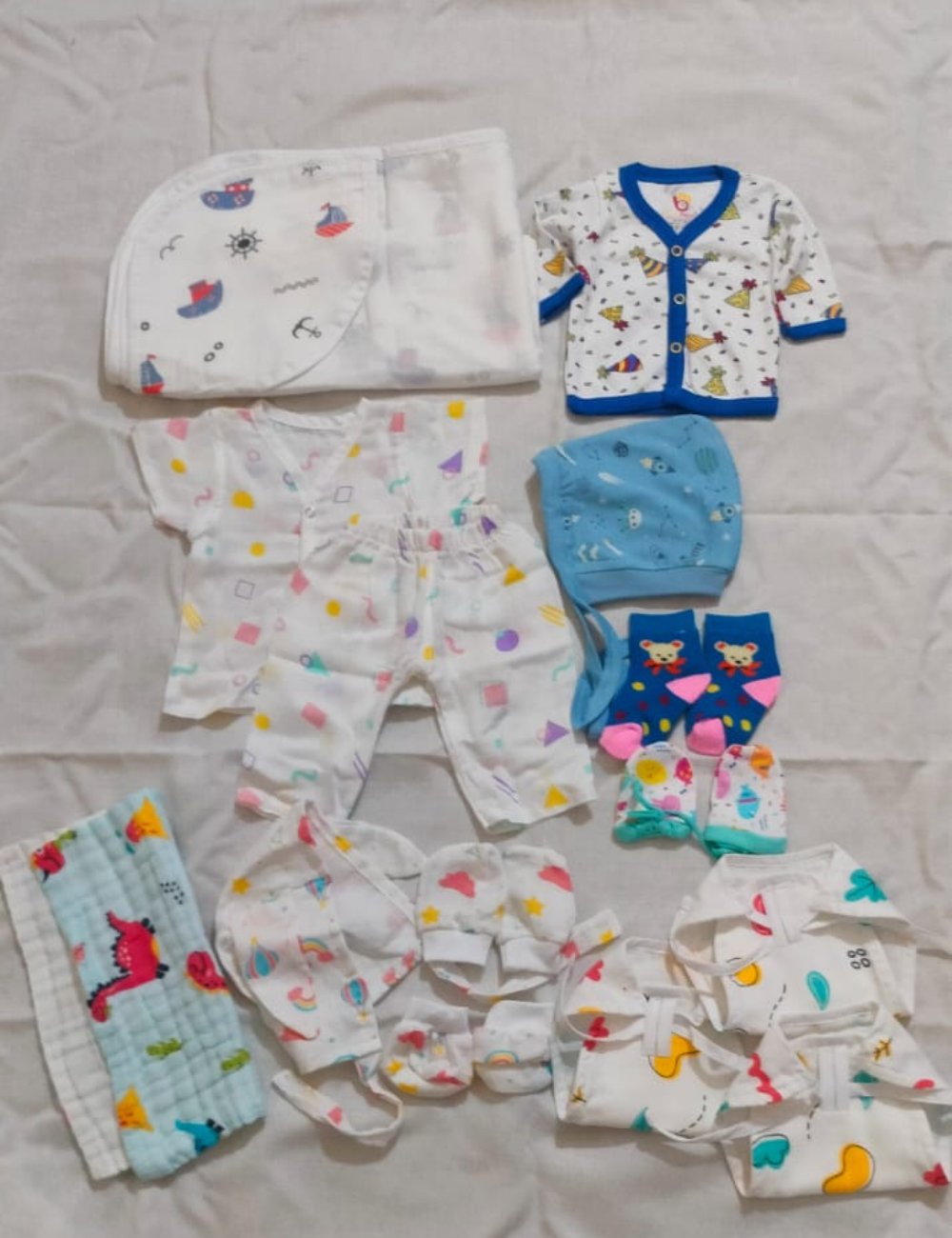 Newborn Hospital kit - 18 essentials