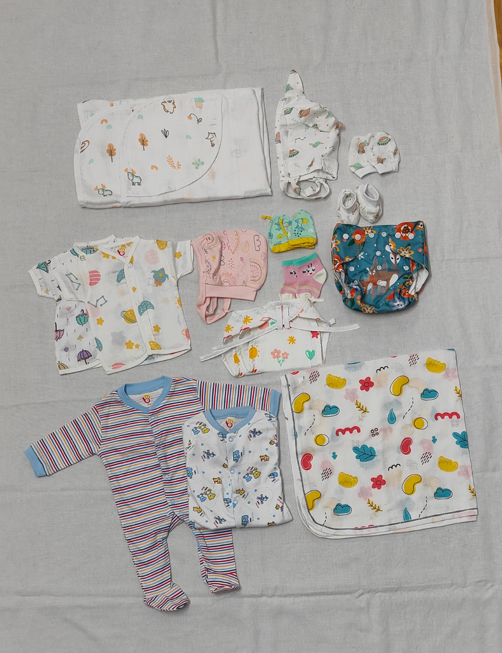 Newborn hospital kit - 19 essentials