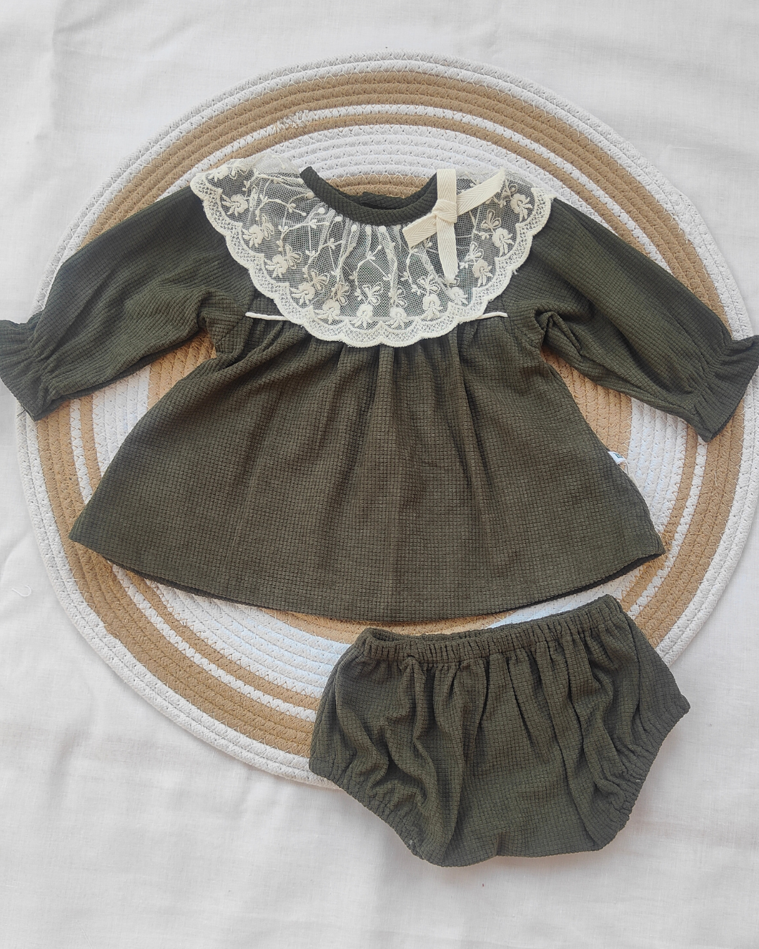 Shishu Baby Girl Lace Collar Frock Set – Soft Dress with Matching Bloomer | LO